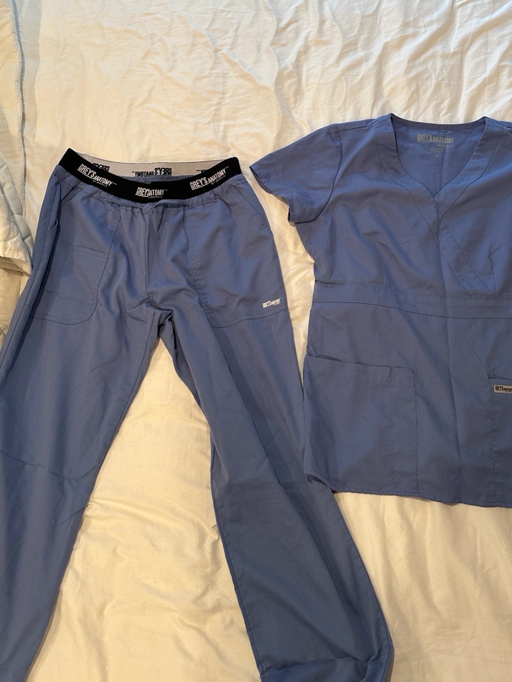 Grey's Anatomy Straight-Leg Scrub Set in Periwinkle Blue